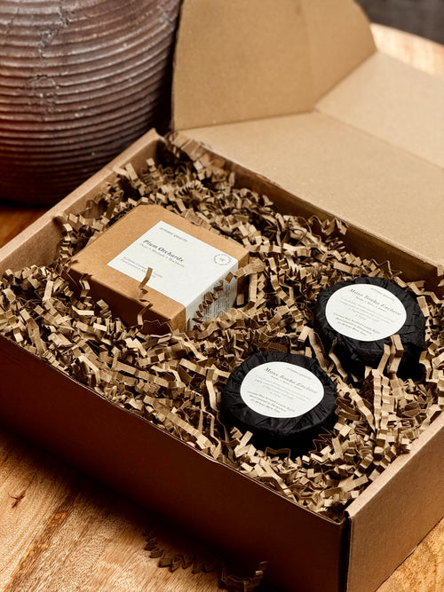 The Candle Refill Starter Kit refillable coconut wax candle by Aroma Quartz in amber glass jar