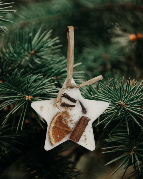 Aroma Quartz scented tree decoration —  fragrance wax ornament detail
